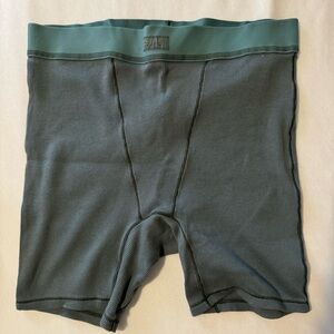 skims cotton rib boxer short- never worn - new without tags!!!